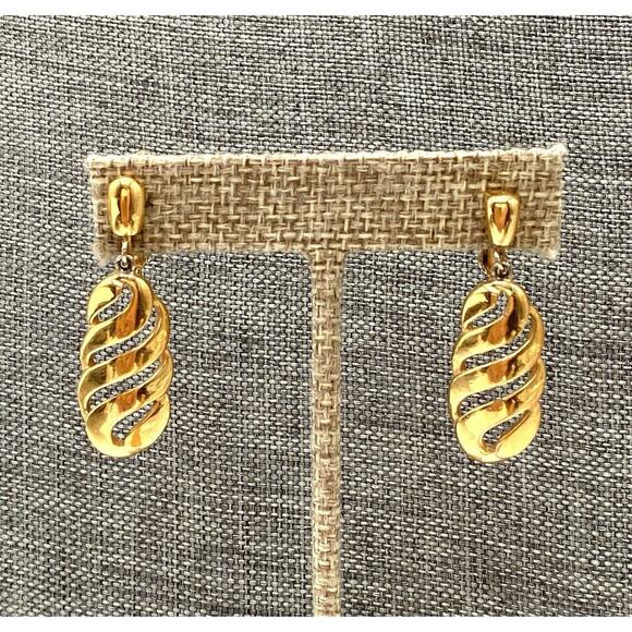 VENDOME Clips Vintage Earrings Dangles Drops Gold Tone Estate .55” - Picture 7 of 11